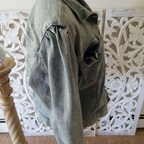 maurices XL Light Sandblast Denim Jacket - Picture 12 of 17